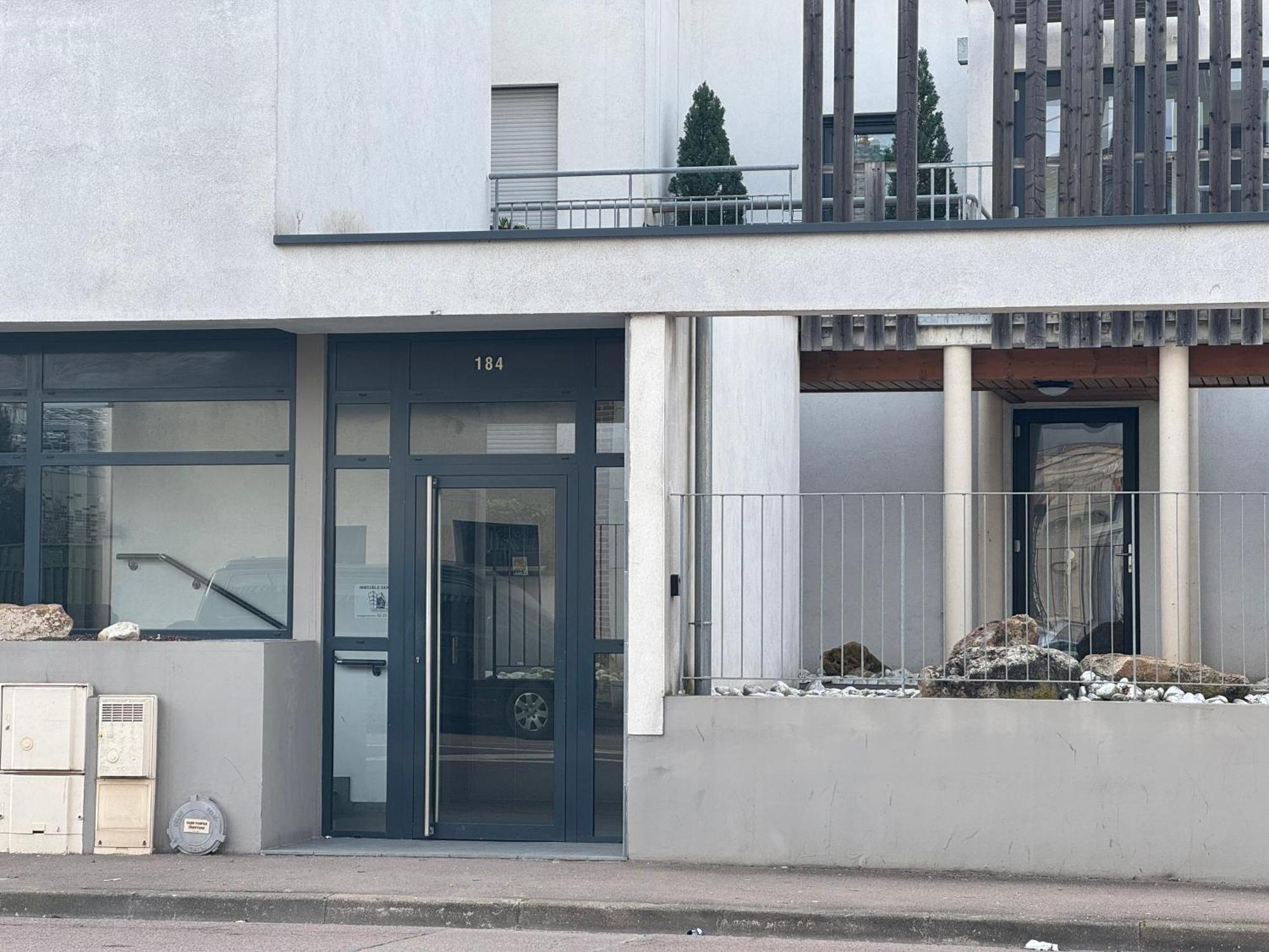 Studio Premium Arrivee Autonome 24S24H Troyes Zewnętrze zdjęcie